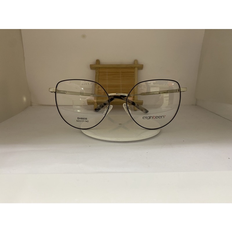 kacamata Eighteen DH 6656
