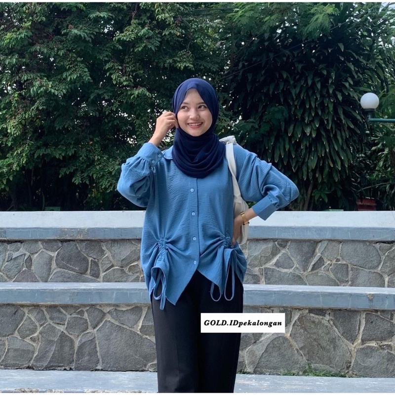 Yumna Blouse Crinkle// Kemeja Serut Wanita// Kemeja Katun Oversized Serut Depan// Helwa Shirt Kemeja Serut Crinkle Airflow// Atasan Wanita Lengan Panjang// Misty Blouse Serut// Kemeja Katun Poplin// Blouse Serut// Blouse Serut Depan