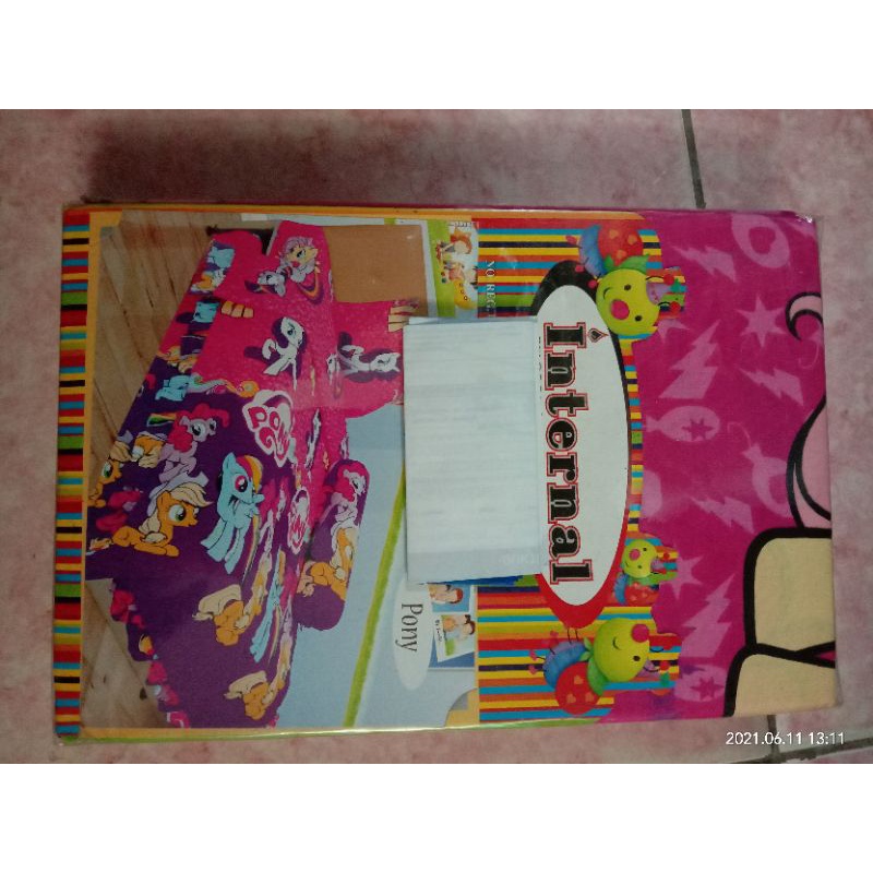 sprei katun merk internal uk 120 x 200 x 20