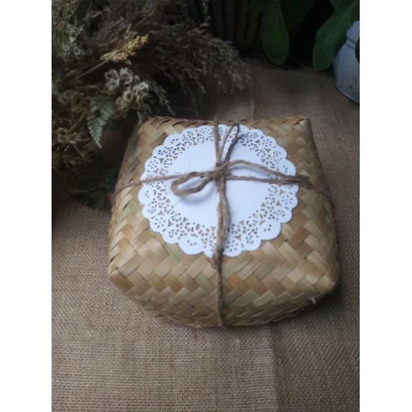 

BESEK BAMBU HAMPERS LEBARAN BINGKISAN KUE WADAH KADO UNIK KOTAK HADIAH TEMPAT DAGING KURBAN MAKANAN HAJATAN
