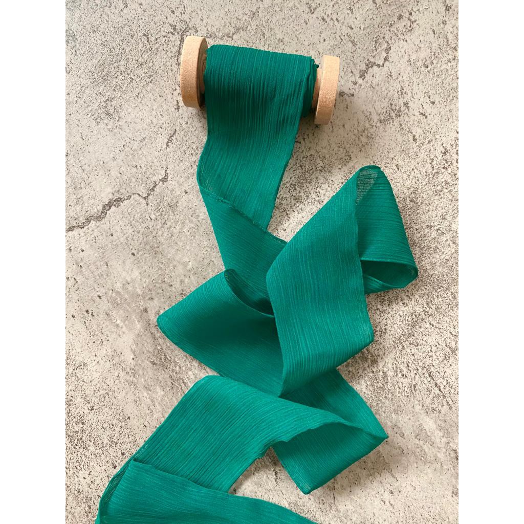 

CRINKLED RIBBON IN PINE GREEN - wedding ribbon / calligraphy ribbon / vows ribbon / pita buket