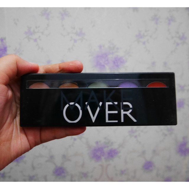 Make over concealer palette