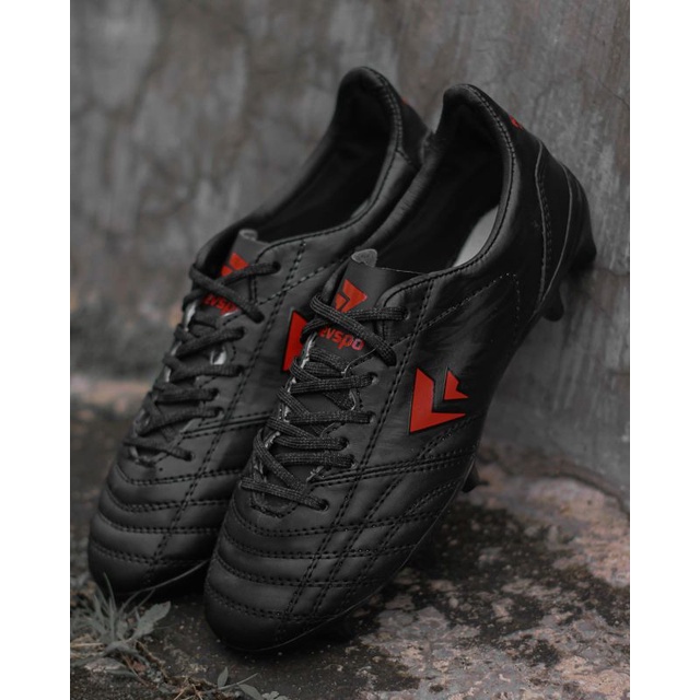 sepatu Sepakbola  Sevspo Kempo NL Garuda (Hitam/Merah)
