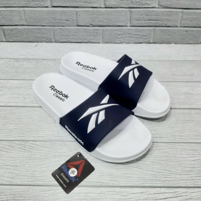 REEBOK Fasion Pria Dan Wanita Sendal Slide Berbahan Karet Elastis Ringan Dan Nyaman