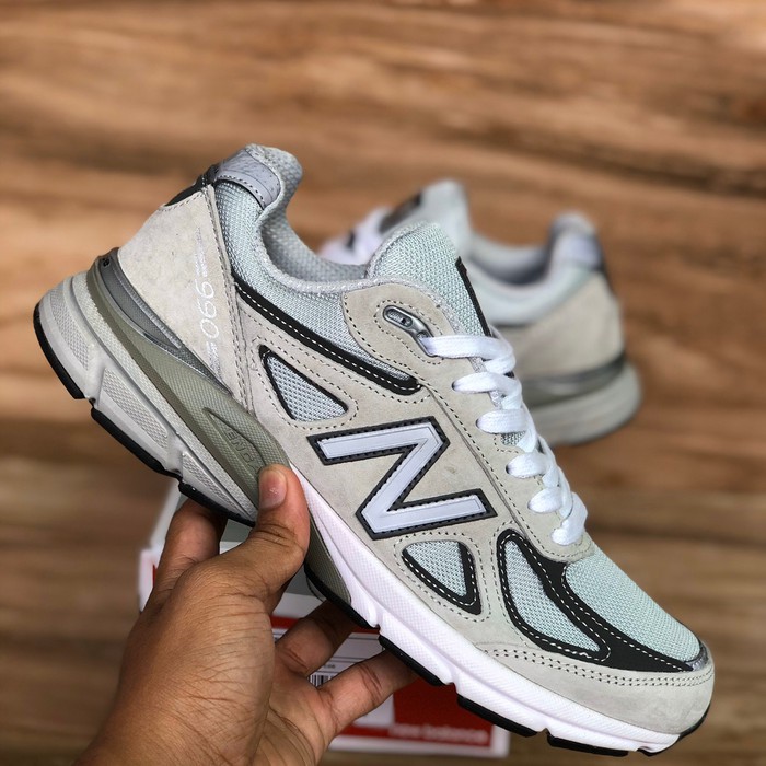 990 v4 grey