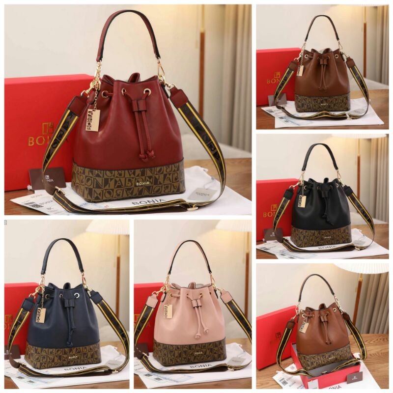 #5206-9 BONIA SERUT FREE BOX