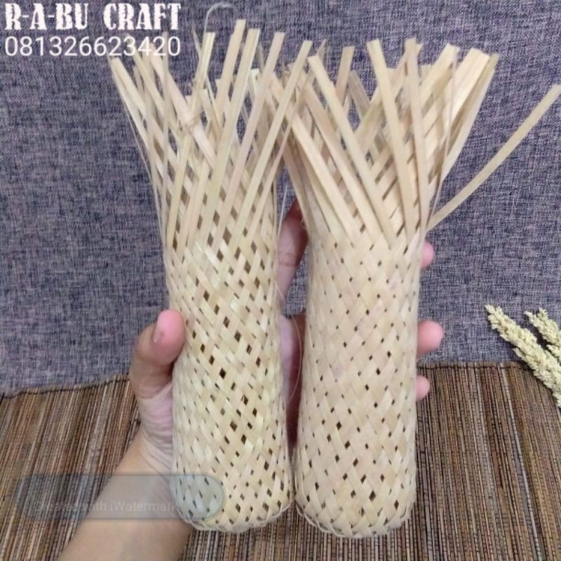 

Promo (B078) Krongso Slim 20cm|Wadah Snack|Hadiah|bungkusan|Kemasan|Anyaman Bambu|ado|Gift