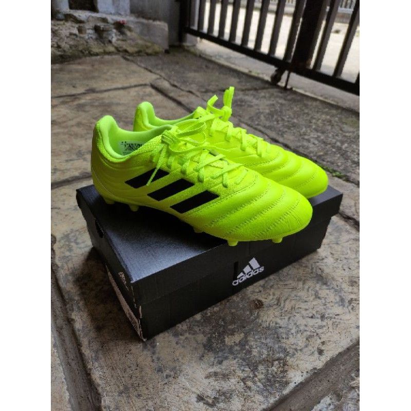 Sepatu Bola Adidas Copa 19.3 FG