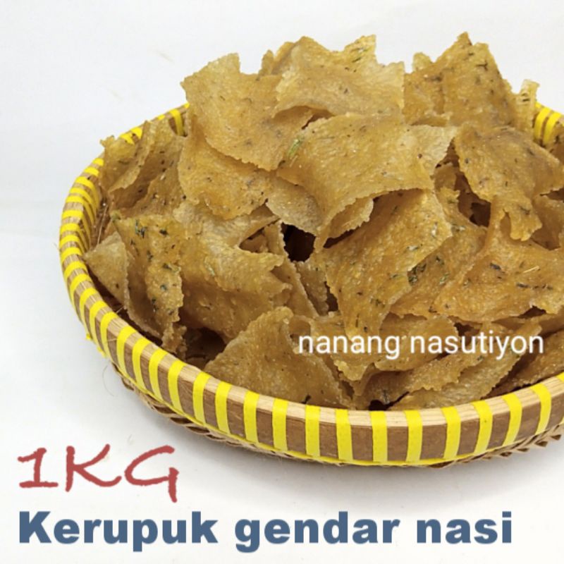 

KRUPUK KERUPUK OPAK GENDAR LEGENDAR NASI MENTAH GURIH RENYAH SIAP GORENG NETTO 1KG