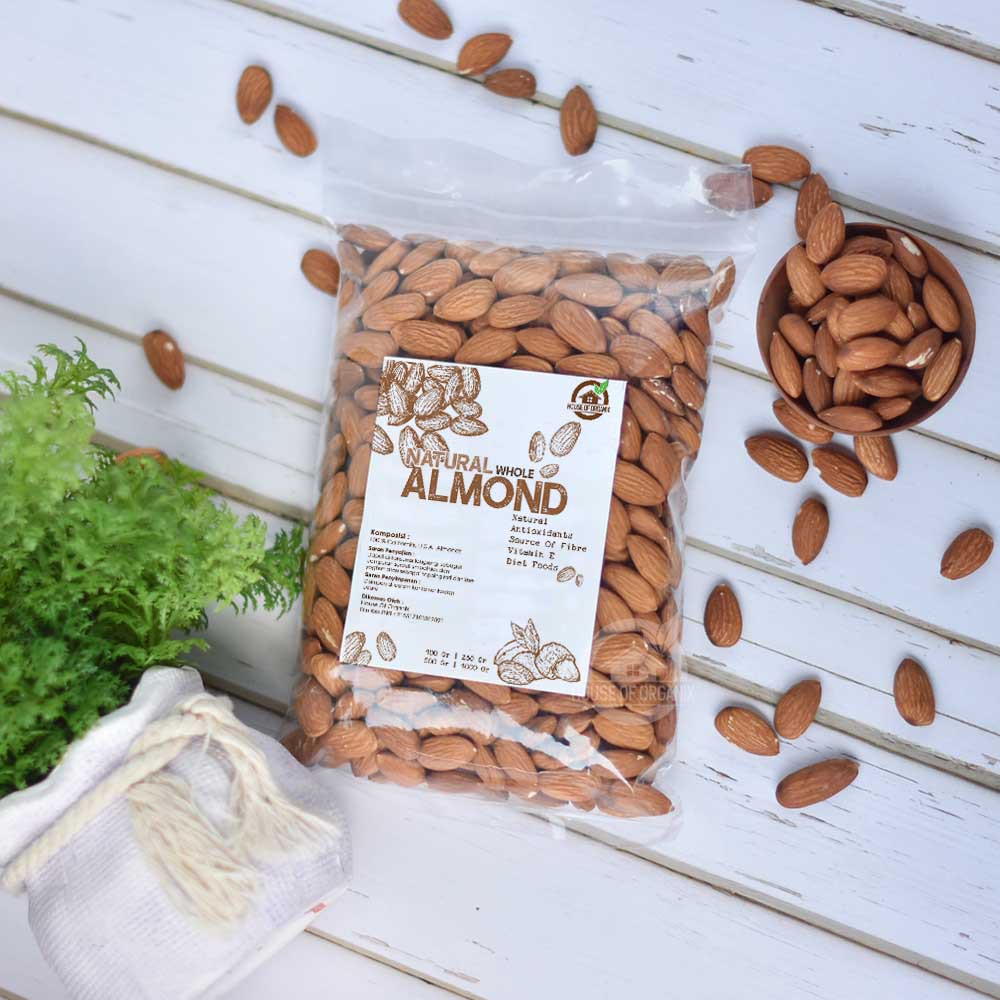 Natural Whole Almonds 500 Gr