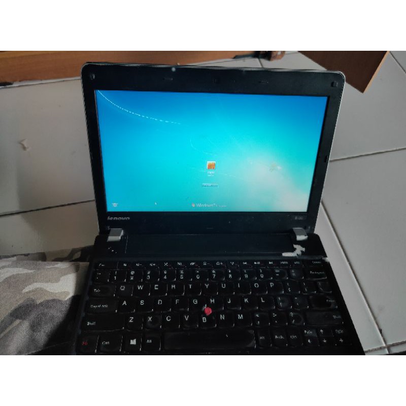 LAPTOP MURAH second Lenovo E130. core i3.