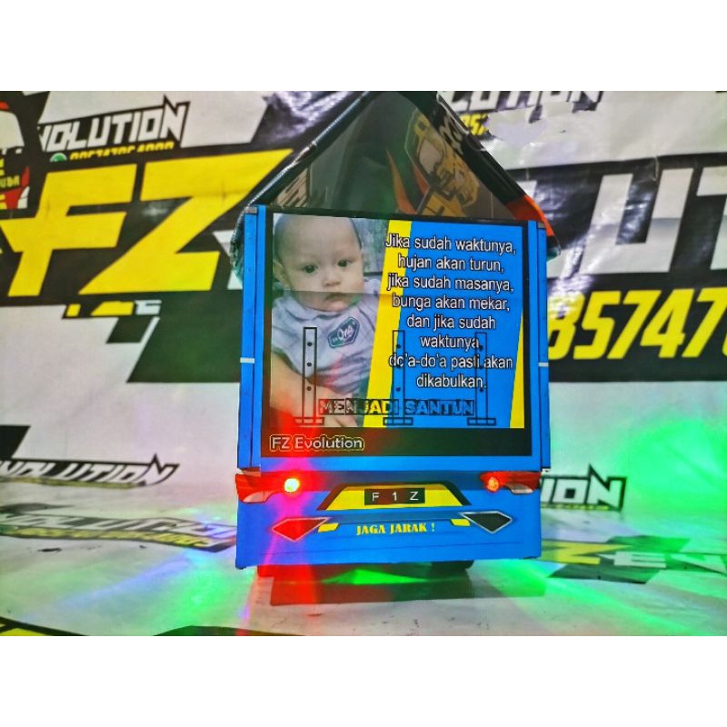 Miniatur Truk Oleng Wahyu Abadi