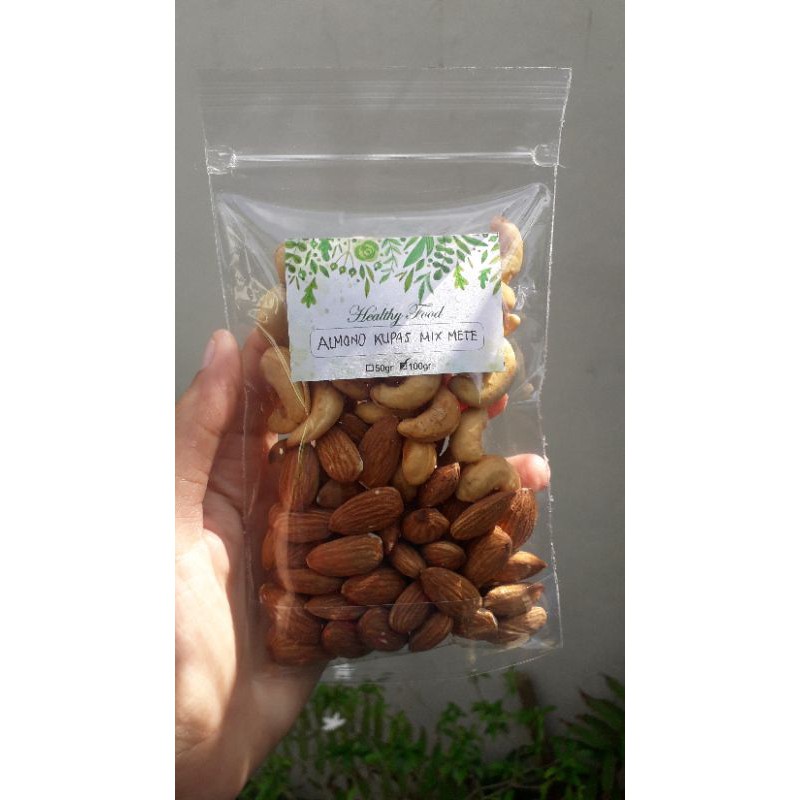 

Mix Nuts Kupas Almond Kupas Mix Mete Panggang 100gram Cemilan Sehat Semarang
