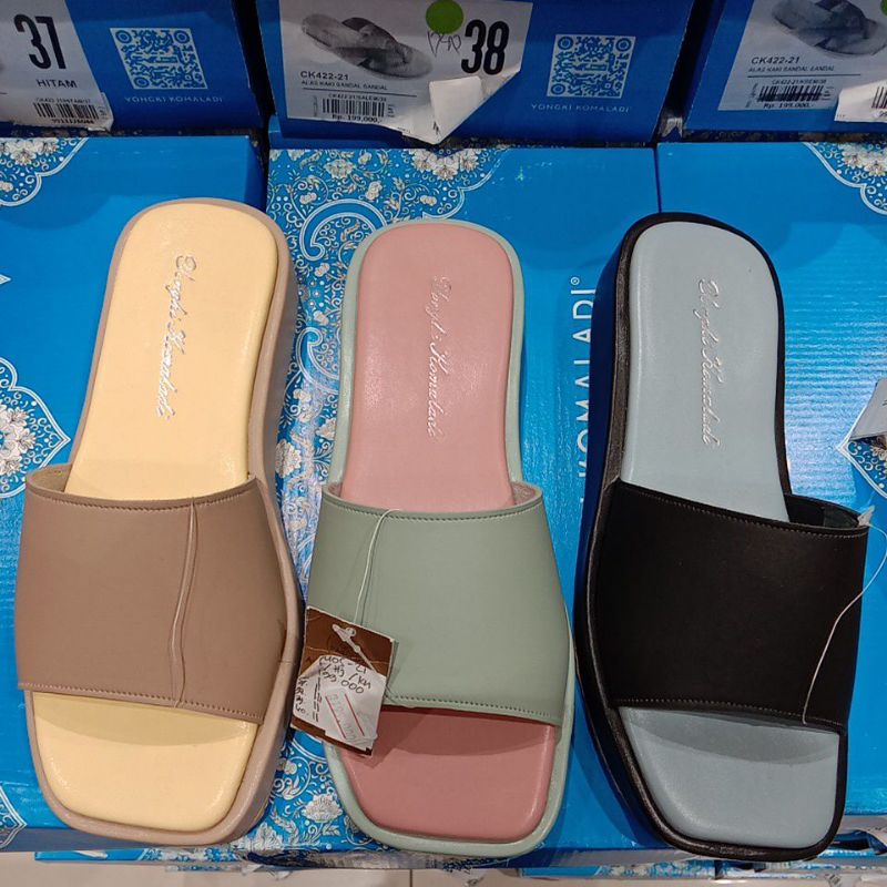 Yongki Komaladi Lds sandal wedges selop wanita