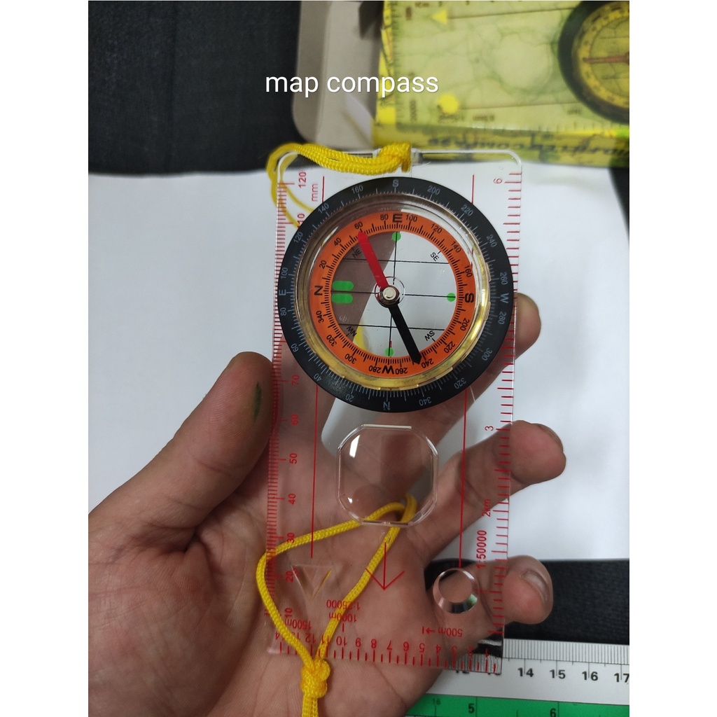 

map compass papilon