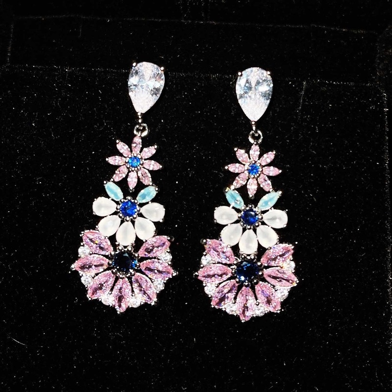 Fashion Pink Crystal Flower Silver Pin Eardrops