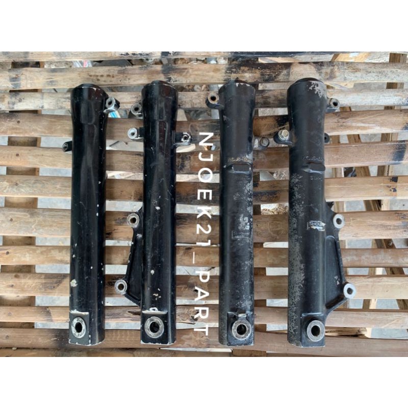 Bottom bumbungan Shok skok Depan Tiger Revo Ori Copotan