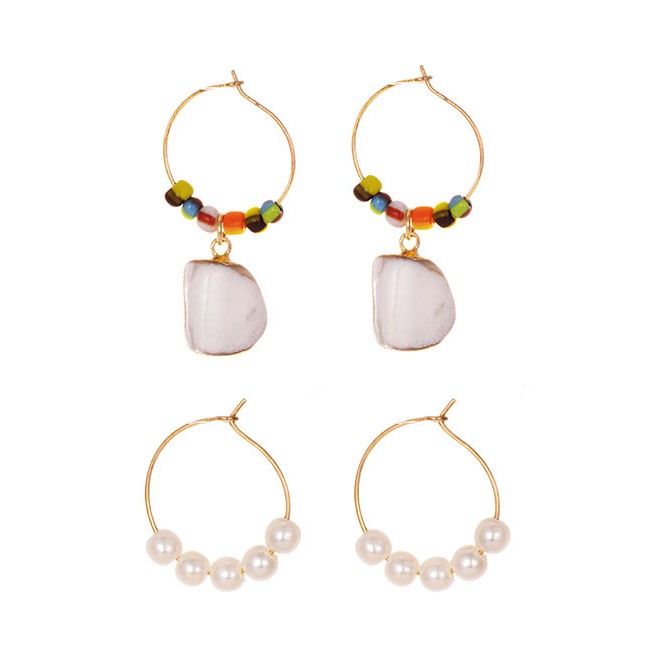 LRC Anting Tusuk Fashion Gold Alloy Pearl Resin Beads Earrings F74408