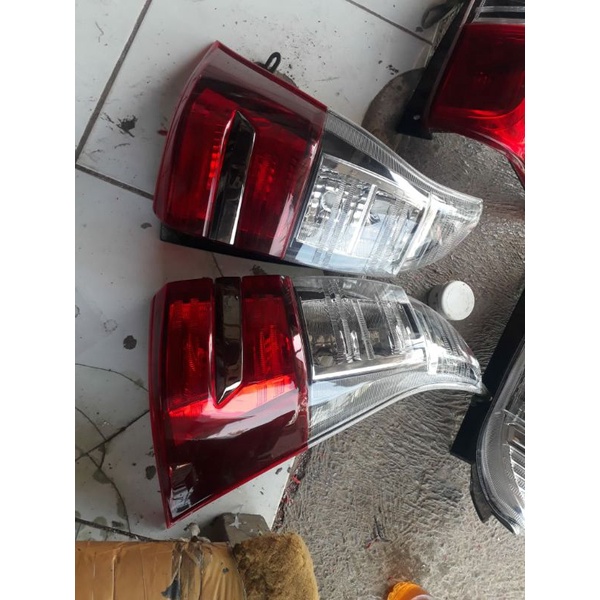 lampu stop avanza veloz 2020