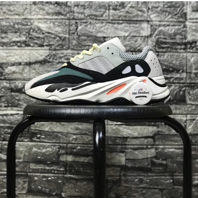 yeezy boost 700 drop
