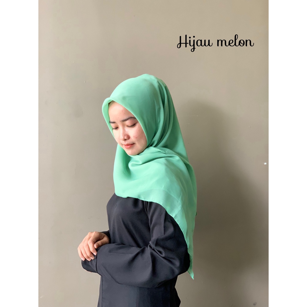 Daily hijab Bella square 115x115 | bela kerudung | potton |  jilbab hijab segi empat | double hycon bella hycoon-Bella Hijau Melon