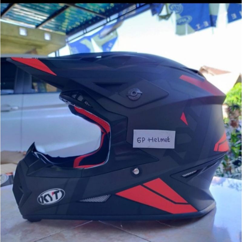 HELM CROSS KYT JUMSHOT seri 3 BLACK RED