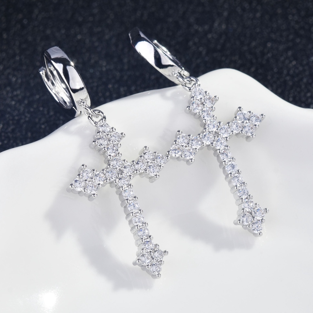 Anting Berlian Zircon Putih Bahan Stainless Steel Untuk Wanita