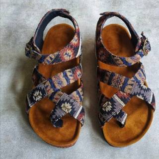 SANDAL WANITA SANDAL GUNUNG SANDAL PANTAI SANDAL 