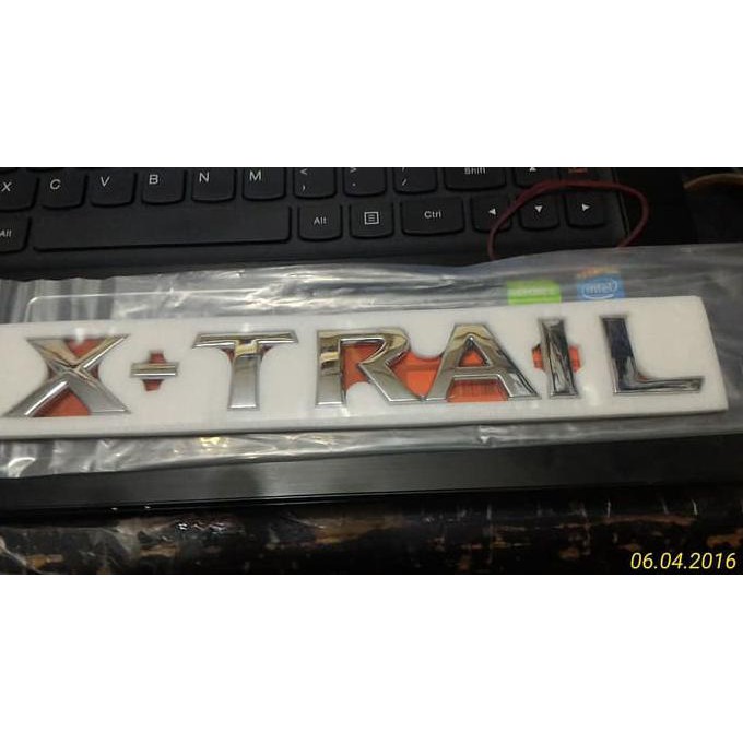EMBLEM BAGASI NISSAN XTRAIL T30 " X-TRAIL " | Emblem Mobil