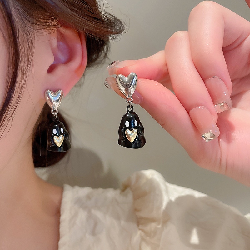 Anting Tusuk Motif Hantu Hati Lucu Ala Harajuku Warna Hitam Untuk Wanita