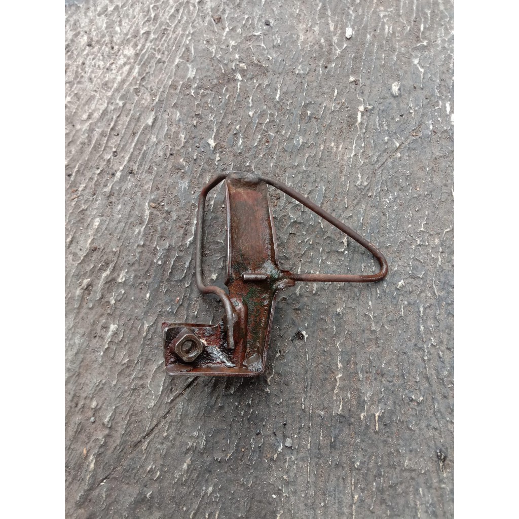 Breket besi dudukan selang rem depan Yamaha FizR force one original