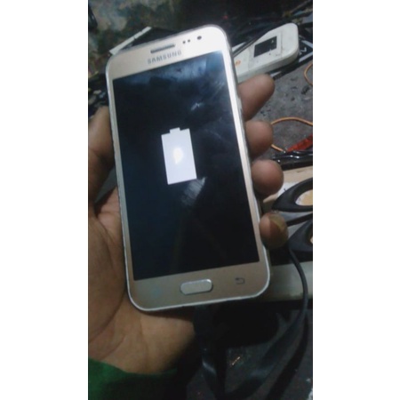 Lcd Samsung j200g copotan