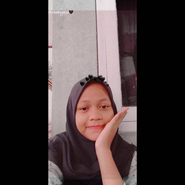 lolashyntiaekasari