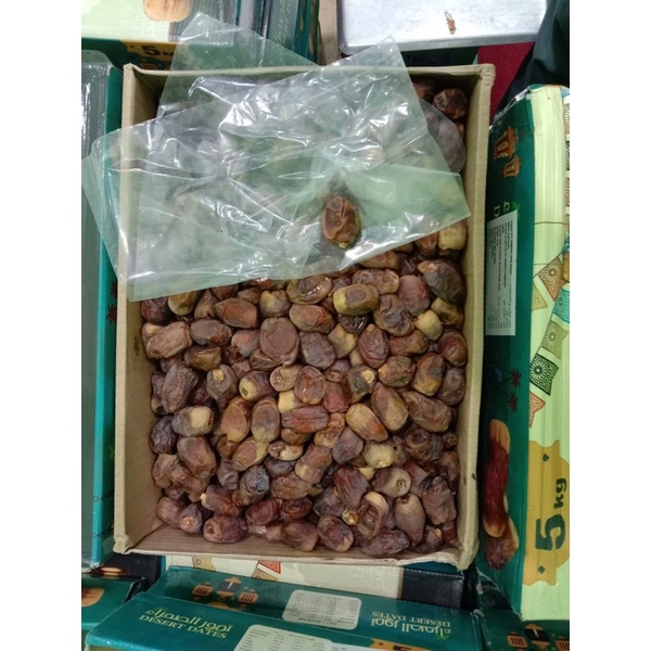 

KURMA SUKARI ASLI dan ENAK