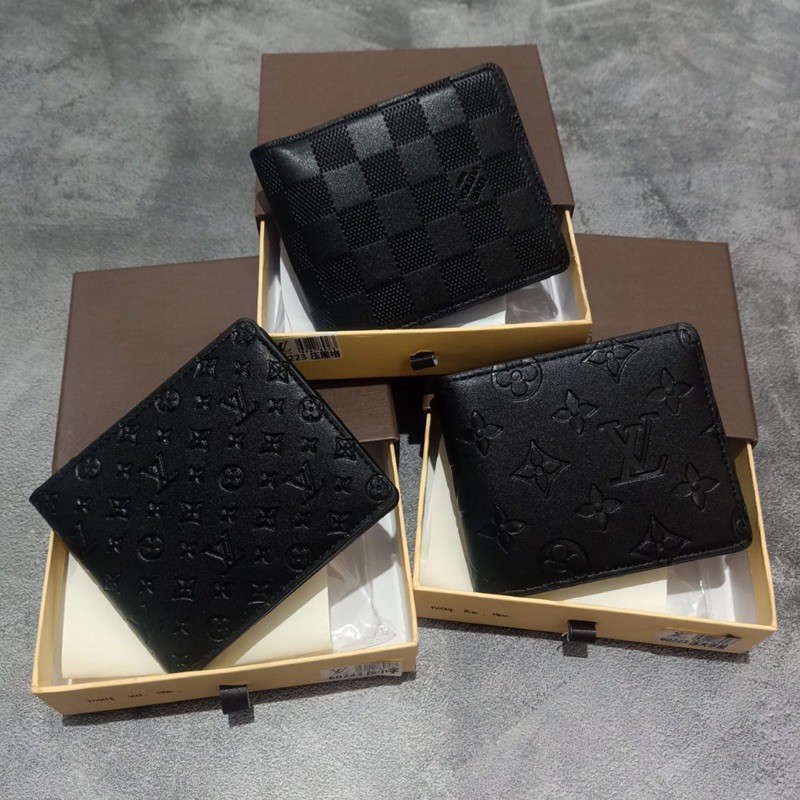 Dompet pria LV embosed