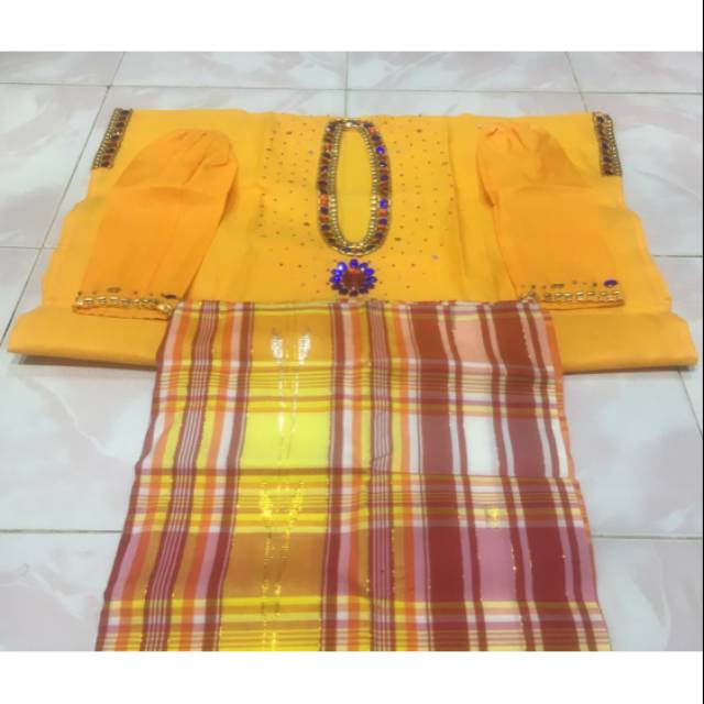 Baju Bodo Bugis Makassar.