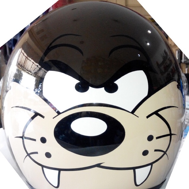 Helm tazmania tazmanian devil