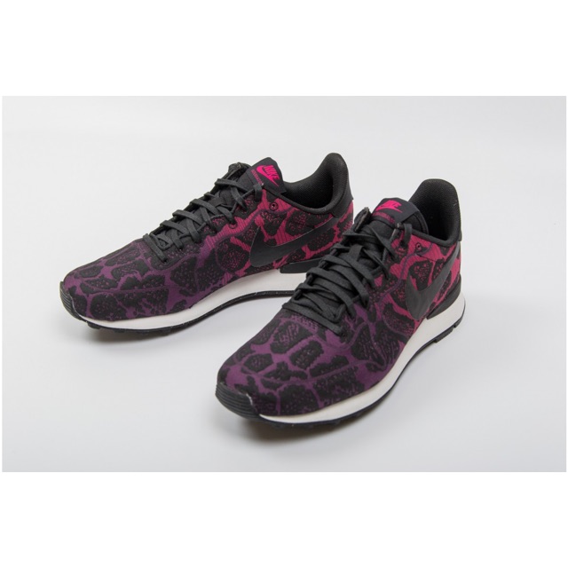 Original Womens Nike Internationalist JCRD