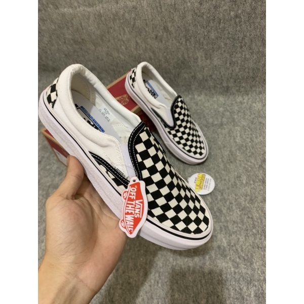 SEPATU SLIP ON CHEKERBOARD CLASIC CATUR MADE IN CHINA WAFFLE DT