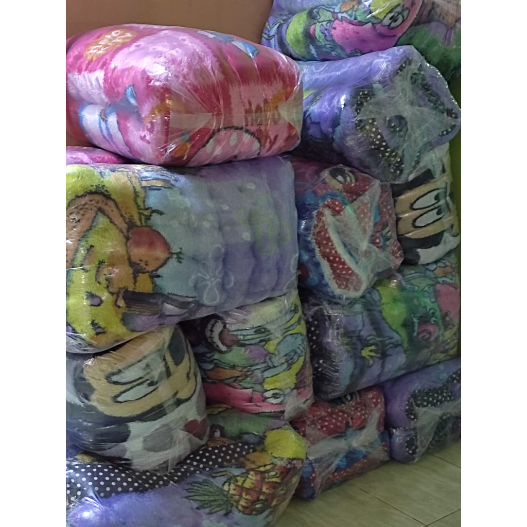 KASUR BULU TEBAL UKURAN 135x175 CM BONUS 2 BANTAL