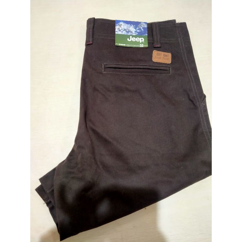 Celana pendek pria merk JEEP size 32
