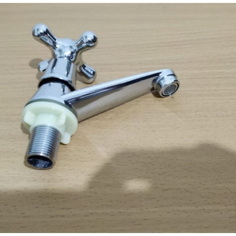 kran wastafel cuci piring / kran wastafel cuci tangan