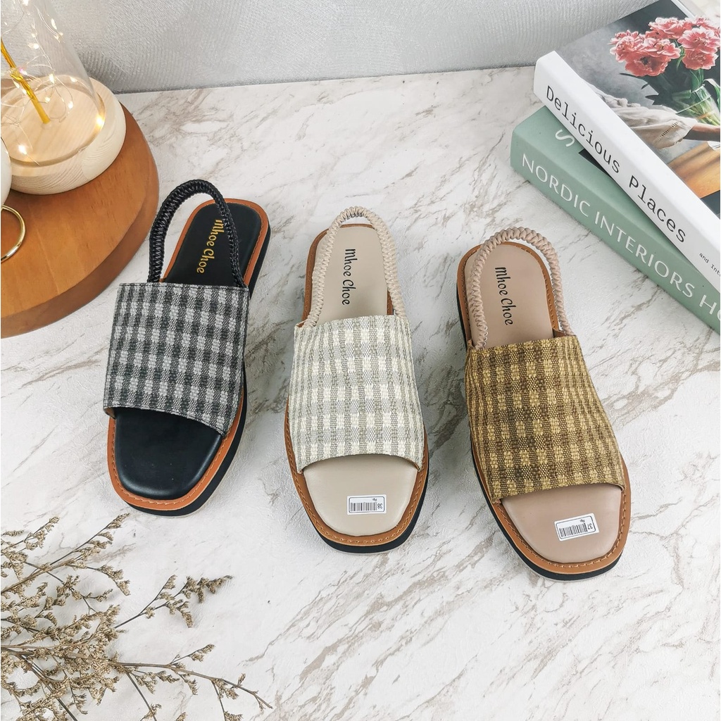 QZ - Tiara Flip Flop Sandal Wanita Motif Kotak Tali Karet UJ 02