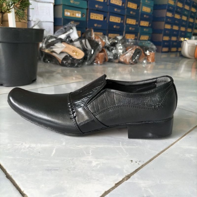 Lacosta Sepatu Pantofel Kantor Sales Kondangan Kulit Sapi Asli Premium