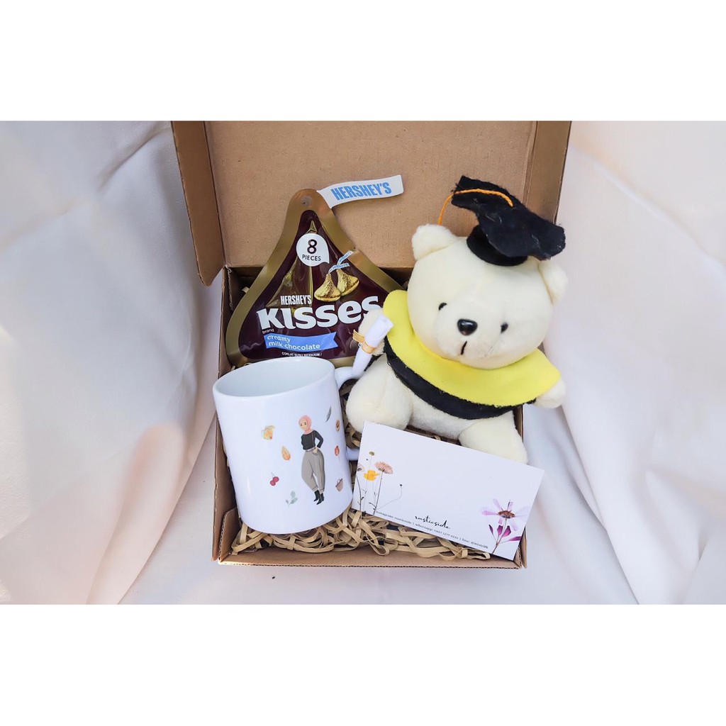 

CANNA HAMPERS | GIFT BOX | KADO (WISUDA - ULANG TAHUN - WEDDING)
