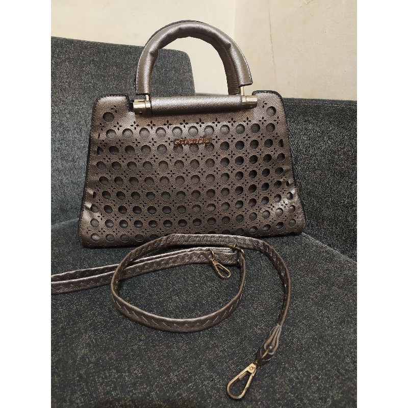 Preloved Tas Givenchy