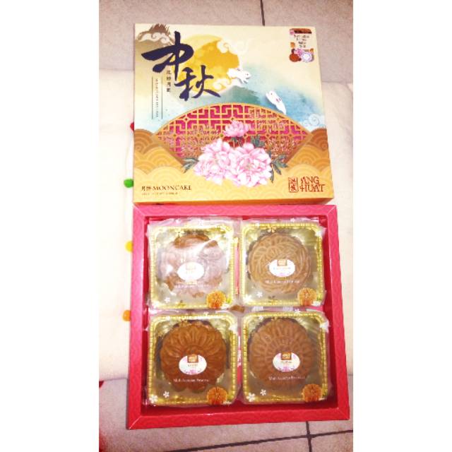 

KUE BULAN ANG HUAT ORIGINAL