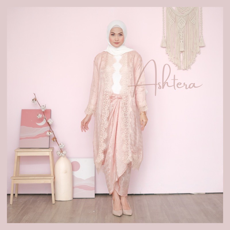 Tina Outer Lace Kebaya (Hanya Atasan)