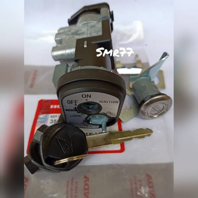 Kunci kontak Beat esp/ Beat street / original