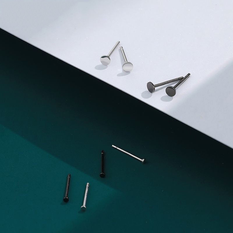 1 Pasang Anting Stud Mini Bentuk Bulat Warna Hitam Bahan S925 Silver Anti Alergi Untuk Unisex